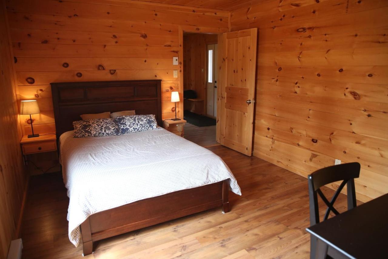 Les Chalets Du Lac Serein Saint Ludger de Milot Екстериор снимка