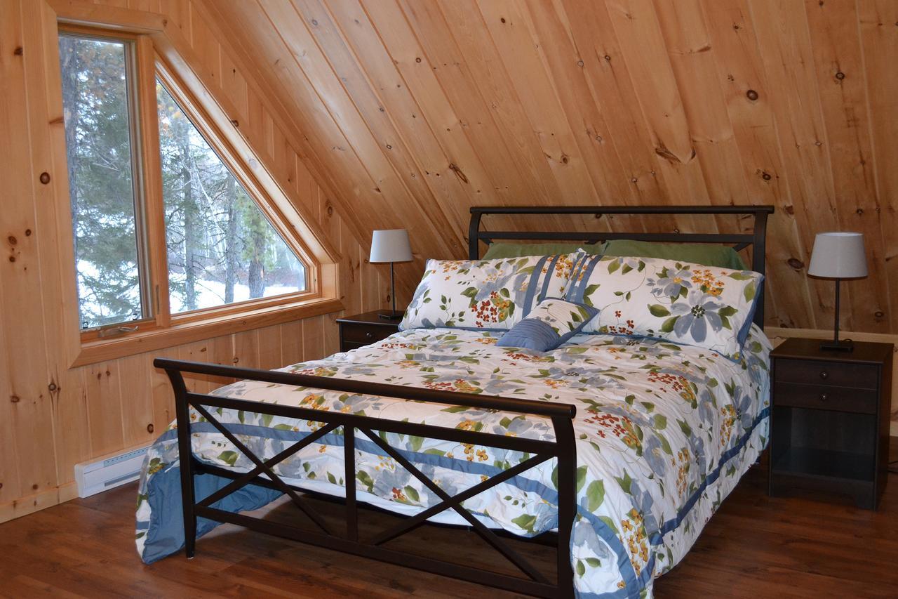 Les Chalets Du Lac Serein Saint Ludger de Milot Екстериор снимка